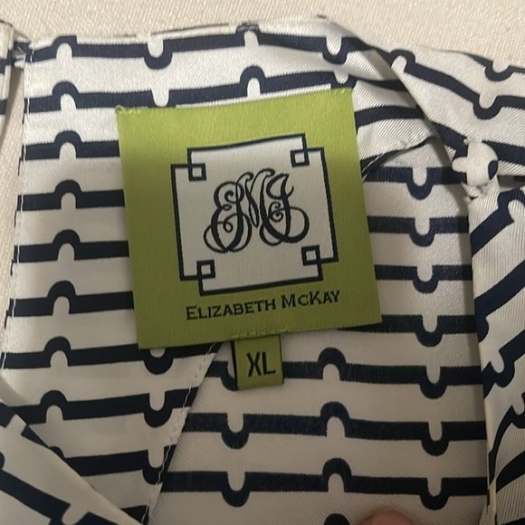 THE SKYE TOP
Elizabeth McKay - Picture 4 of 10